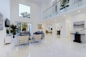 Sleek Modern 4 bedroom home
